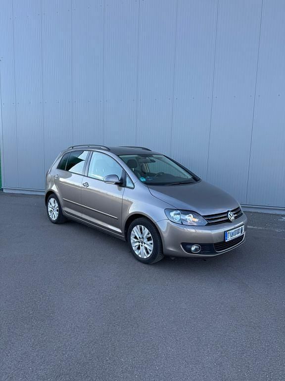 Gebraucht VW Golf Plus Cross Trendline 86 PS (63 kW) 2013 Braun Van / Kleinbus