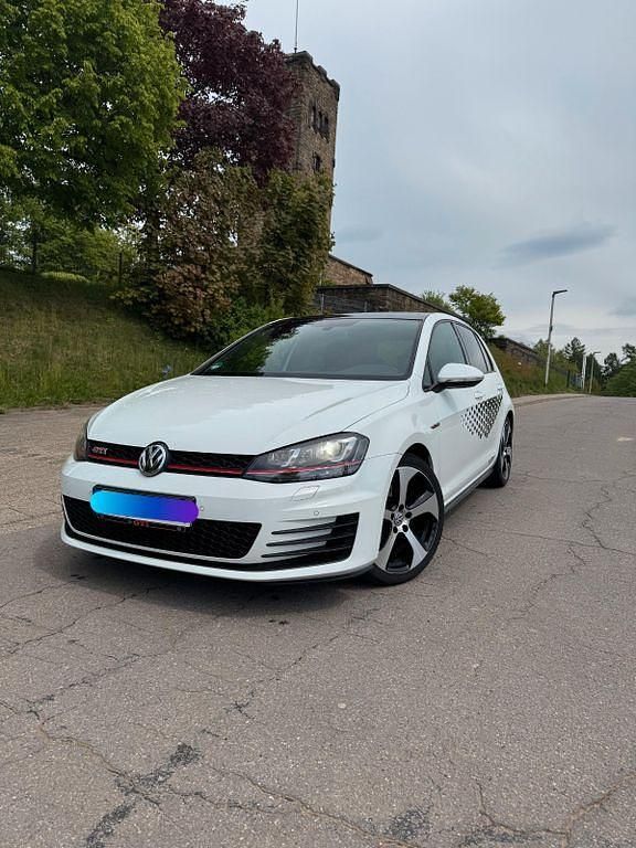 Weiß Gebraucht 2014 VW Golf GTI Limousine | 15.400 € (Fairer Preis) - Bild 1/4