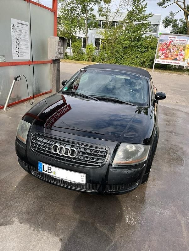 Schwarz Gebraucht 2001 Audi TT Roadster Cabrio | 6.000 € - Bild 1/4