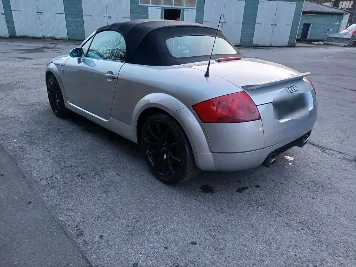 Gebraucht Audi TT 225 PS (165 kW) 2000 Silber Coupé