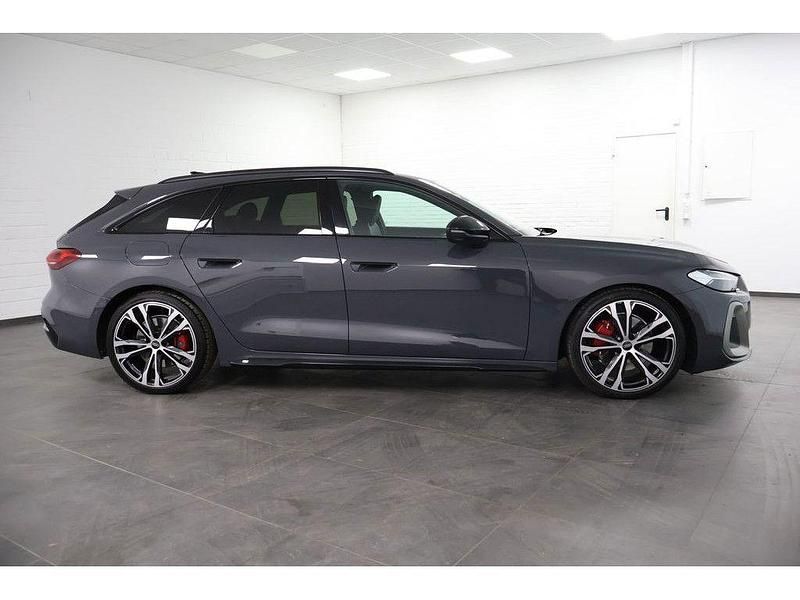 Second-hand Audi A5 Edition .1 204 CP (150 kW) 2025 Gri Break