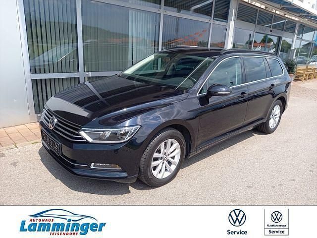 Deep black perleffekt Gebraucht 2016 VW Passat Comfortline Kombi | 13.990 € (Fairer Preis) - Bild 1/4
