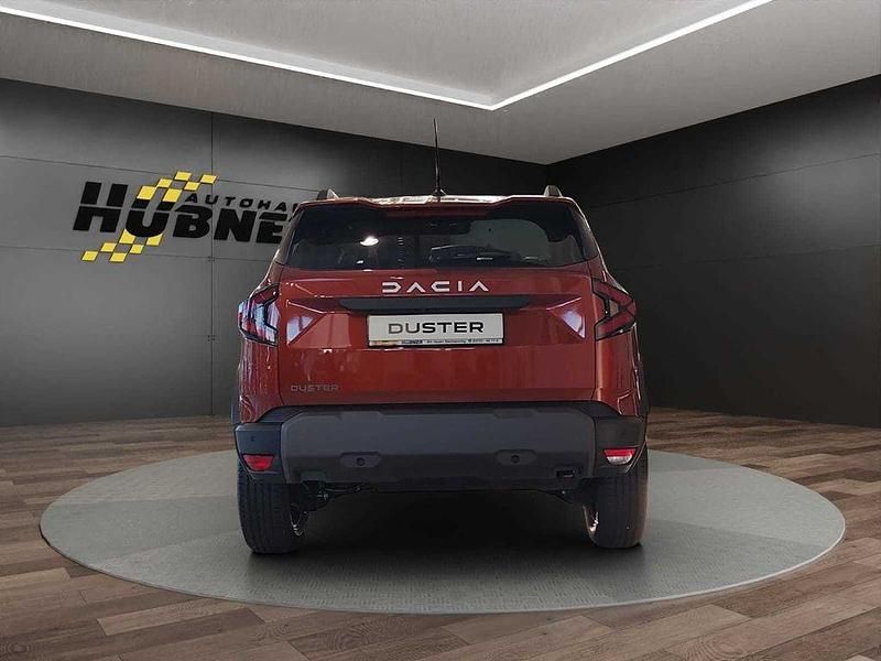 Neu Dacia Duster Journey 91 PS (66 kW) 2025 Braun Limousine