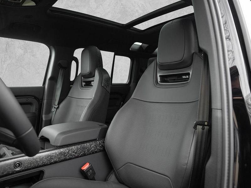 Neu Land Rover Defender Black Edition 635 PS (467 kW) 2026 Narvik black SUV