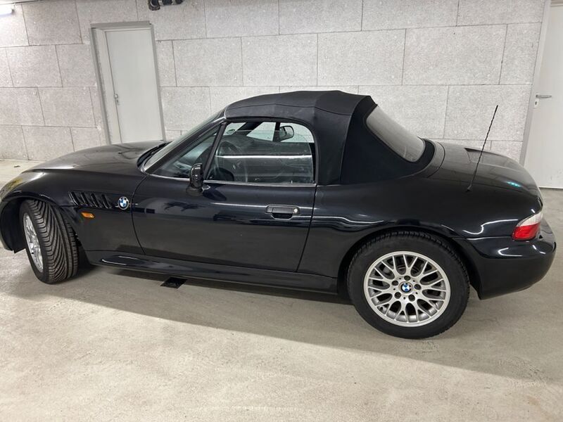 Schwarz Gebraucht 1998 BMW Z3 Cabrio | 5.900 € (Guter Preis) - Bild 1/4