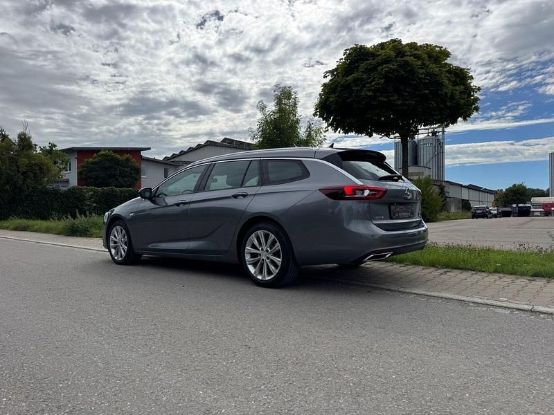 Gebraucht Opel Insignia Business Elegance 174 PS (127 kW) 2021 Grau Kombi