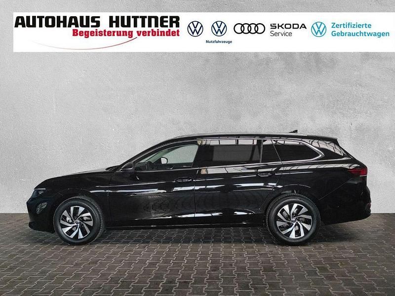 Neu VW Passat Business 150 PS (110 kW) 2026 Schwarz Kombi