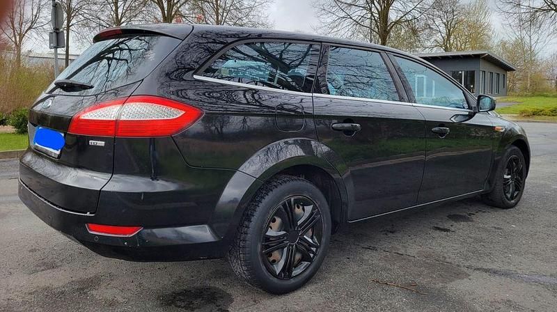 Gebraucht Ford Mondeo 140 PS (102 kW) 2007 Schwarz Limousine