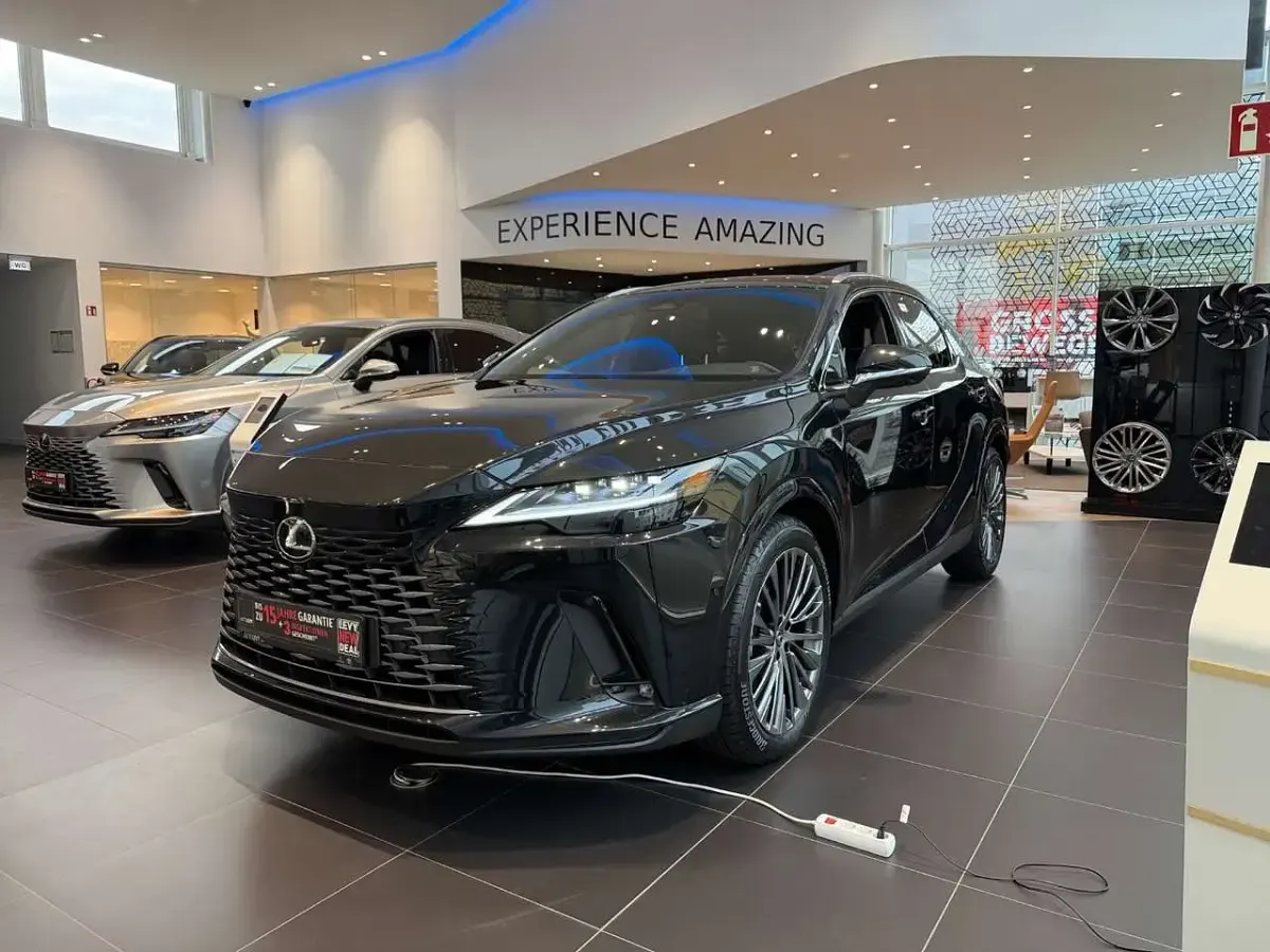 Nouă Lexus RX450h 309 CP (227 kW) 2025 Negru SUV