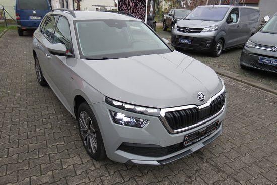Grau Gebraucht 2021 Skoda Kamiq Clever SUV | 21.590 € (Etwas zu teuer) - Bild 1/1