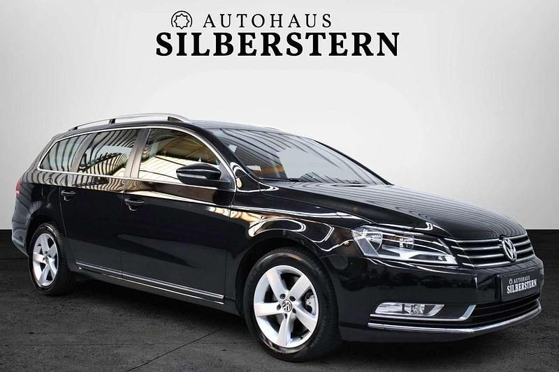 Schwarz Gebraucht 2011 VW Passat Comfortline Kombi | 13.990 € (Teuer) - Bild 1/4