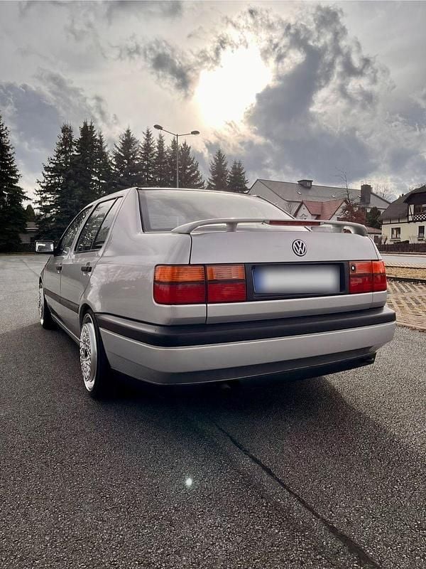 Gebraucht VW Vento GT 90 PS (66 kW) 1993 Silber Limousine
