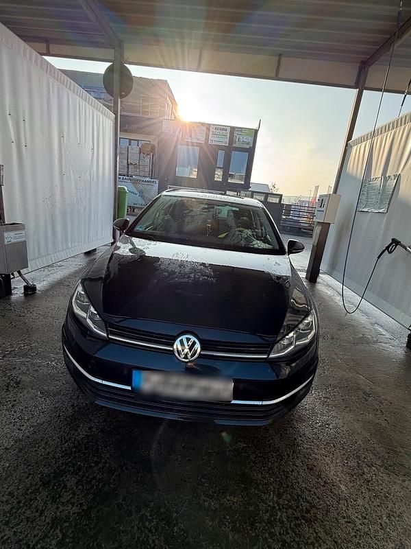 Gebraucht VW Golf VII 150 PS (110 kW) 2018 Schwarz Kleinwagen