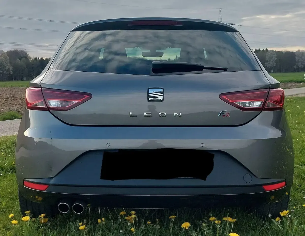 Gebraucht Seat Leon FR 150 PS (110 kW) 2016 Grau Limousine