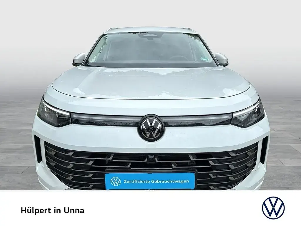 Gebraucht VW Tayron Elegance 204 PS (150 kW) 2025 Oryxweiß perlmutteffekt SUV