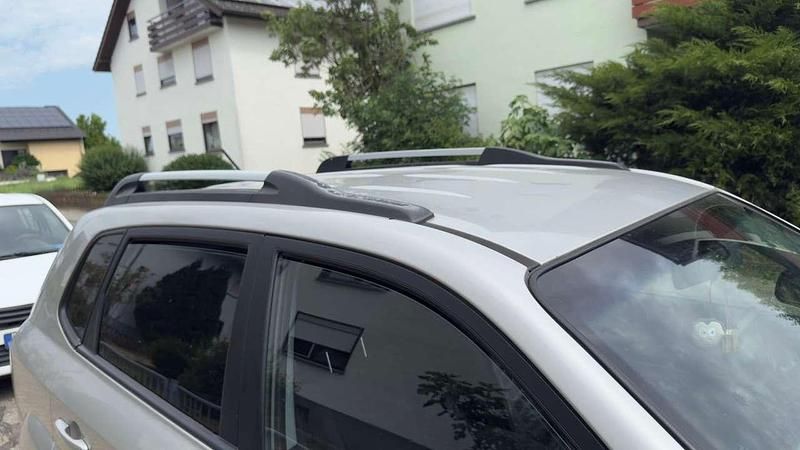 Silber Gebraucht 2009 Hyundai Tucson Edition+ SUV | 5.600 € (Fairer Preis) - Bild 1/4