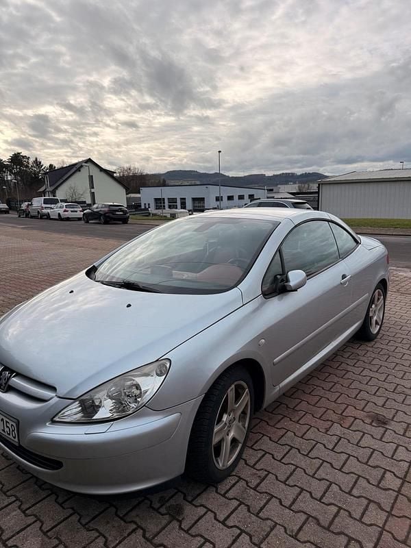 Gebraucht Peugeot 307 CC 136 PS (100 kW) 2004 Silber Cabrio