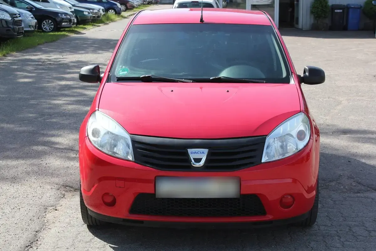 Gebraucht Dacia Sandero Basis 75 PS (55 kW) 2009 Rot Kleinwagen