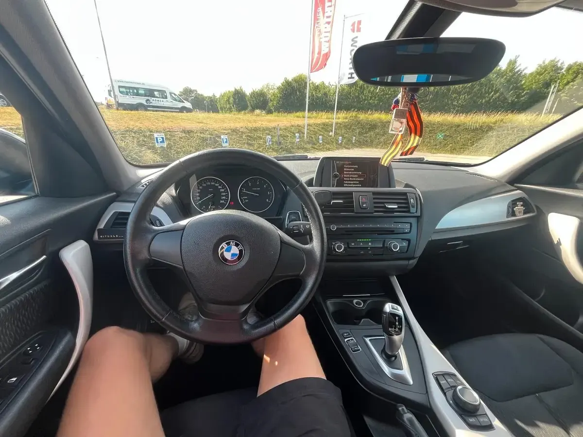 Gebraucht BMW 116 116 PS (85 kW) 2014 Schwarz Kleinwagen