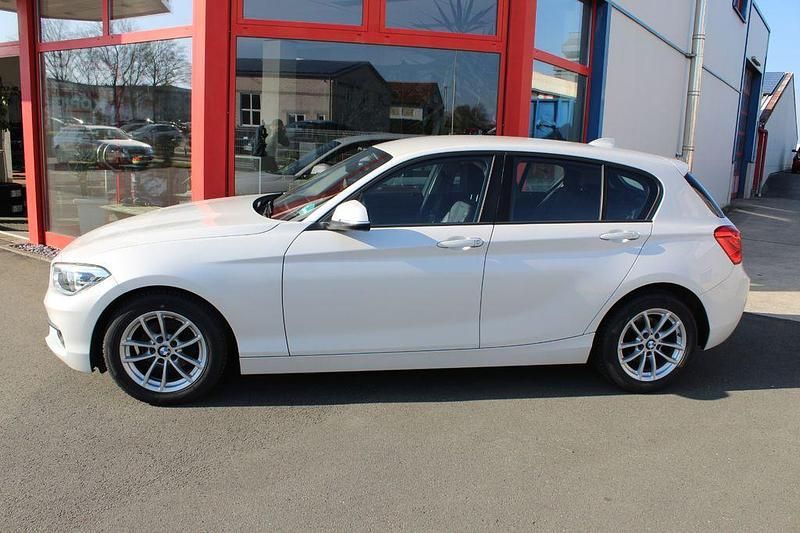 Gebraucht BMW 118 Advantage 136 PS (100 kW) 2016 Weiß Kleinwagen