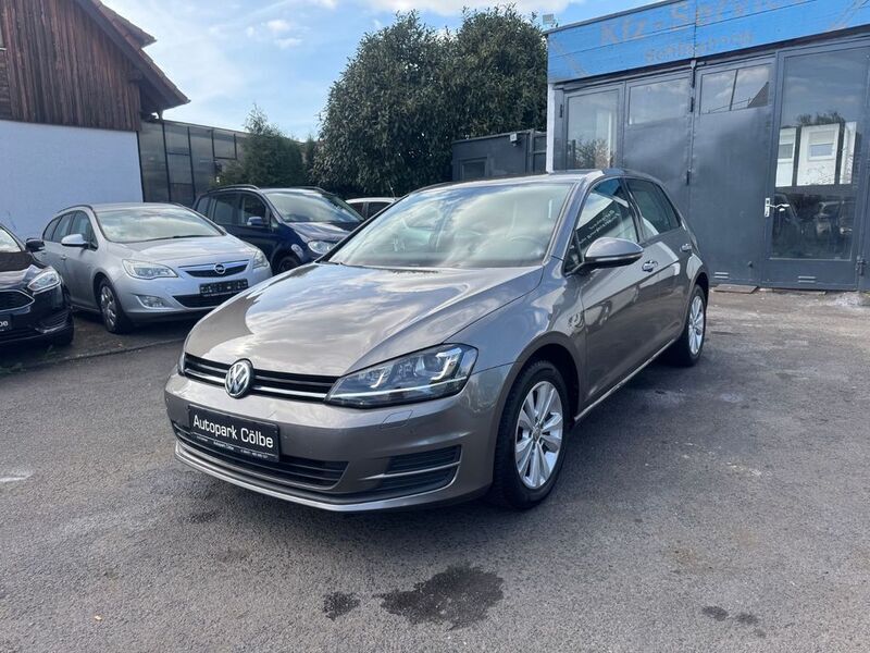 Grau Gebraucht 2017 VW Golf VII Limousine | 12.800 € (Superpreis) - Bild 1/4