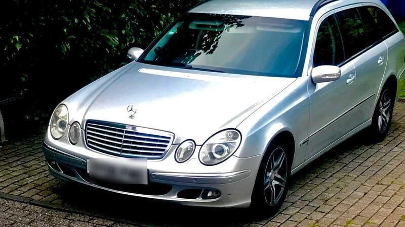 Silber Gebraucht 2006 Mercedes E220 Elegance Kombi | 2.700 € (Guter Preis) - Bild 1/4