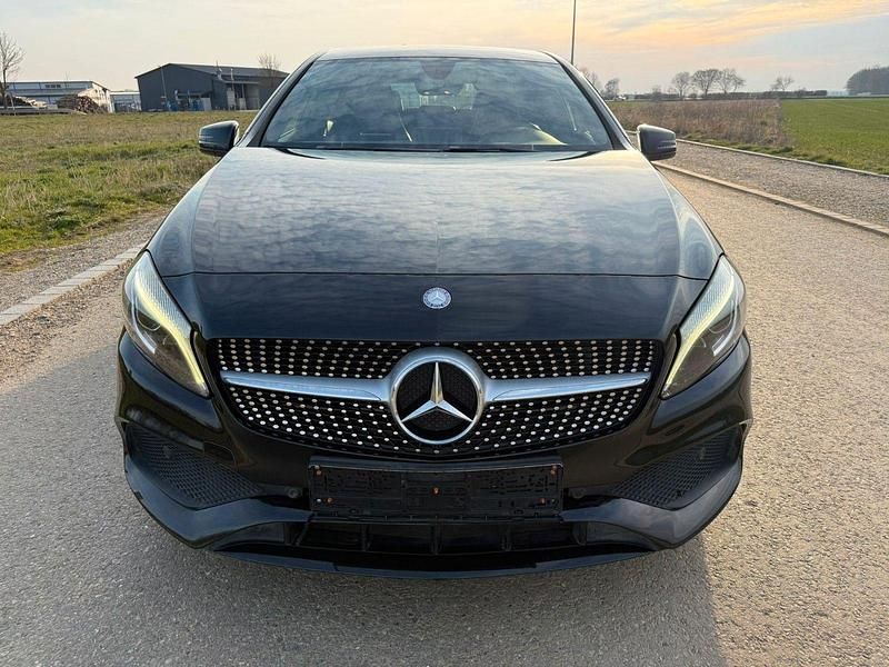 Gebraucht Mercedes A250 211 PS (155 kW) 2015 Schwarz Kleinwagen