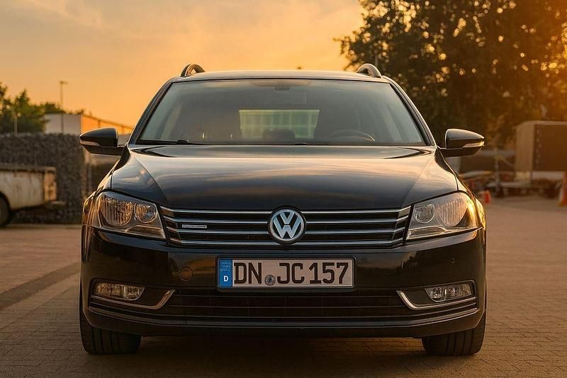 Schwarz Gebraucht 2012 VW Passat Limousine | 5.499 € (Guter Preis) - Bild 1/4