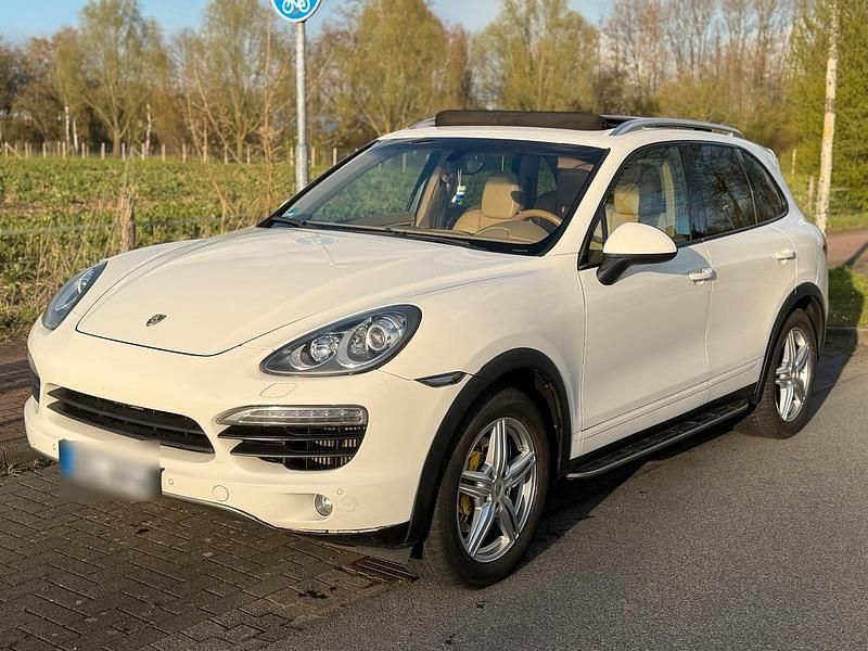 Gebraucht Porsche Cayenne 240 PS (176 kW) 2011 Weiß SUV