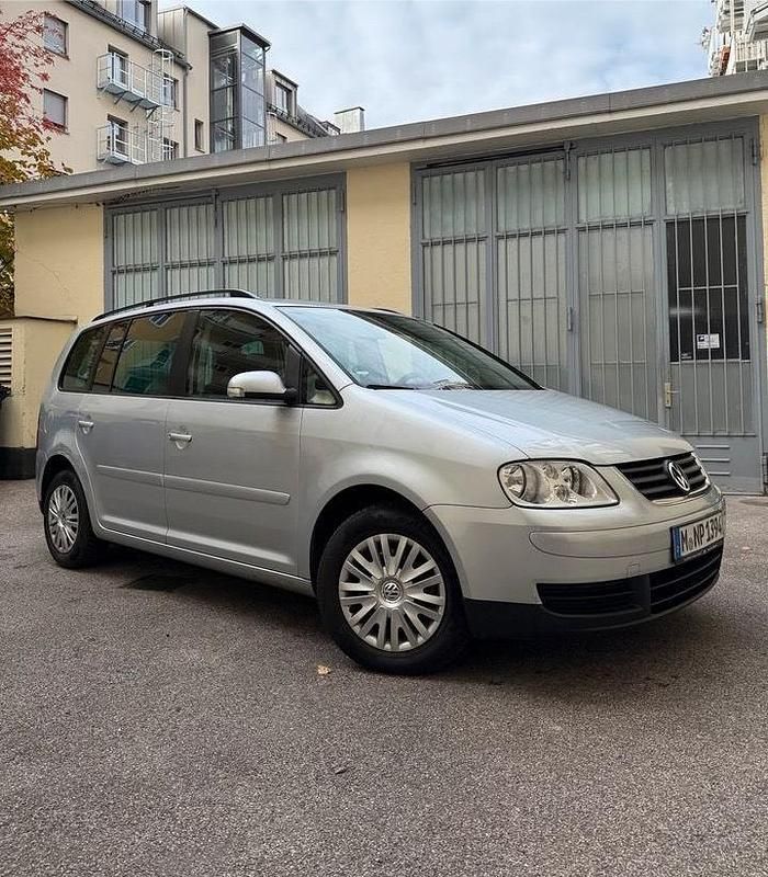 Silber Gebraucht 2006 VW Touran Van / Kleinbus | 2.500 € (Fairer Preis) - Bild 1/4