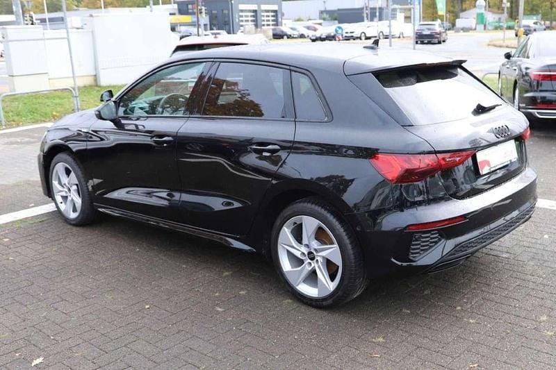 Gebraucht Audi A3 S-Line 150 PS (110 kW) 2023 Mythosschwarz metallic Limousine