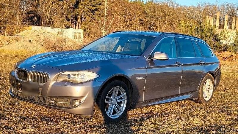 Gebraucht BMW 523 204 PS (150 kW) 2010 Grau Kombi