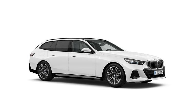 Gebraucht 2025 BMW 540 Comfort Edition Kombi | 64.790 € (Guter Preis) - Bild 1/1