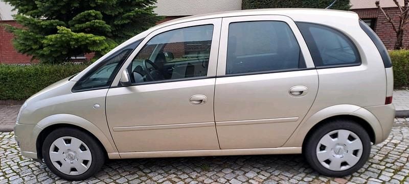 Gebraucht Opel Meriva 66 PS (48 kW) 2009 Gold Van / Kleinbus