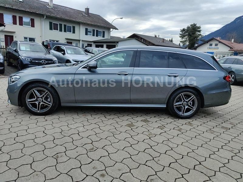 Gebraucht Mercedes E200 AMG 197 PS (144 kW) 2023 Grau Kombi
