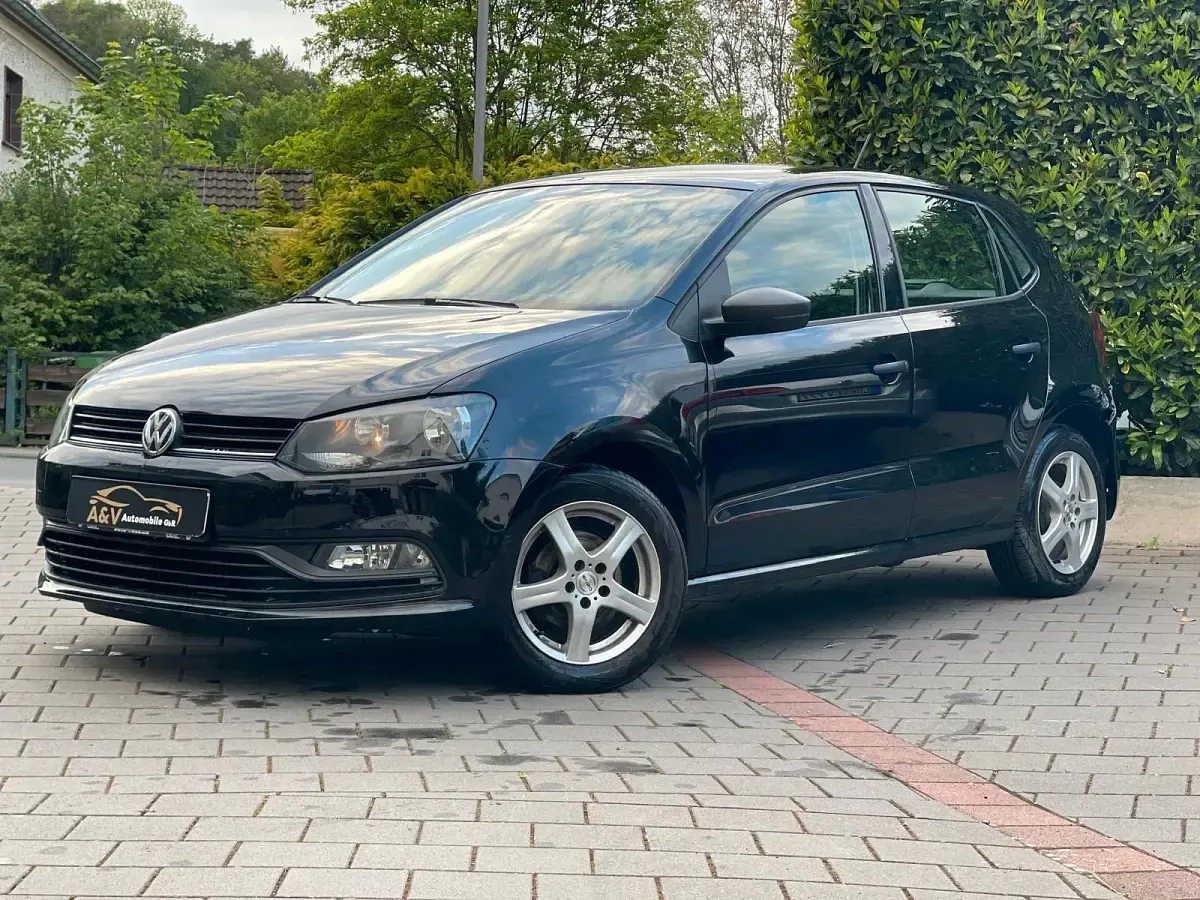 Gebraucht VW Polo 75 PS (55 kW) 2014 Schwarz Kleinwagen