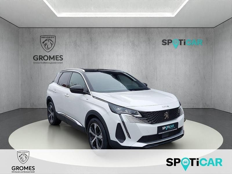 Weiss metallic (metallic) Gebraucht 2023 Peugeot 3008 GT SUV | 32.990 € - Bild 1/4