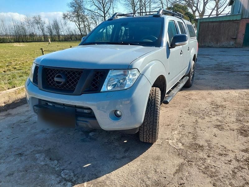 Gebraucht Nissan Navara 231 PS (169 kW) 2014 Grau Pickup