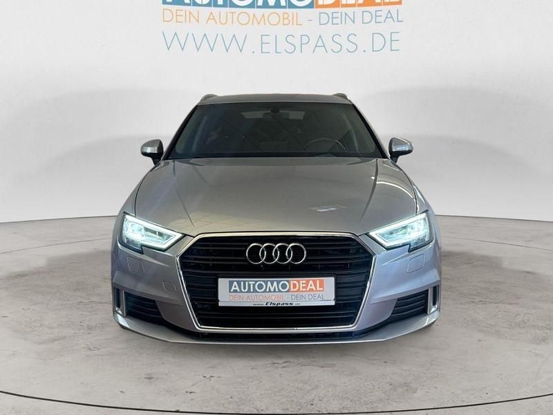 Gebraucht Audi A3 Sport 150 PS (110 kW) 2019 Silber Limousine