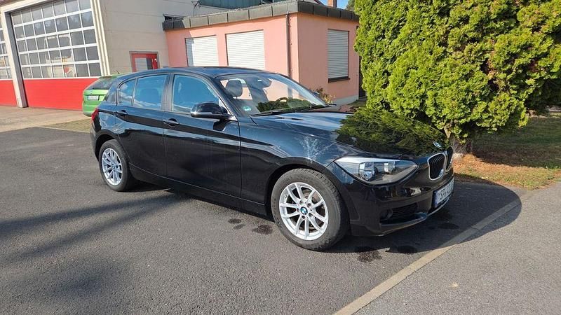 Schwarz Gebraucht 2014 BMW 116 Kleinwagen | 11.800 € (Fairer Preis) - Bild 1/4