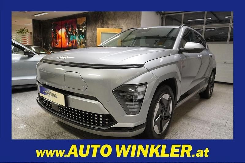 Silber Gebraucht 2024 Hyundai Kona SUV | 28.880 € (Guter Preis) - Bild 1/4