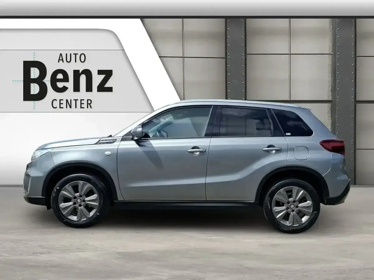 Gebraucht Suzuki Vitara Comfort 111 PS (81 kW) 2019 Grau SUV