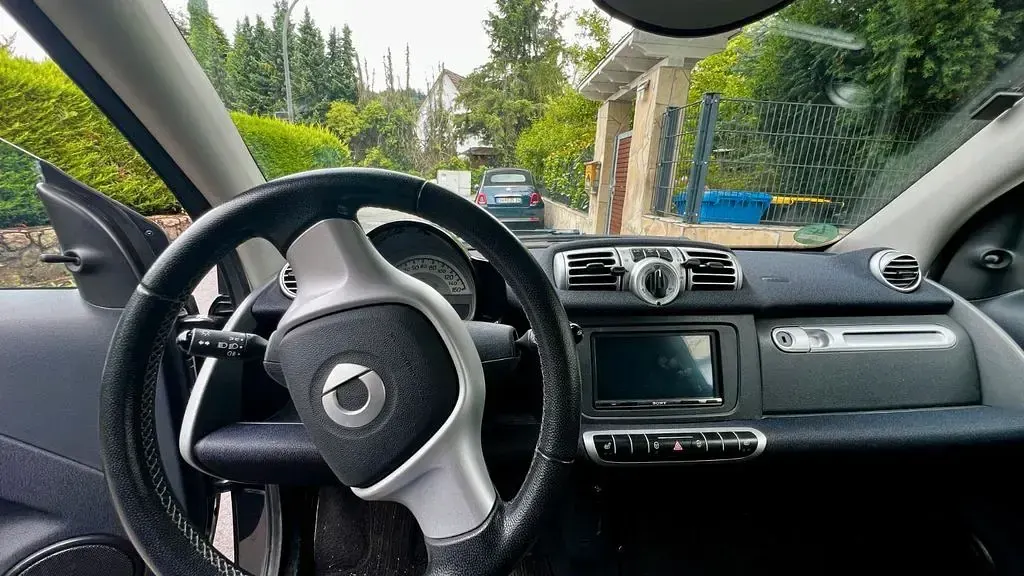 Gebraucht Smart ForTwo Cabrio Passion 71 PS (52 kW) 2013 Schwarz Cabrio