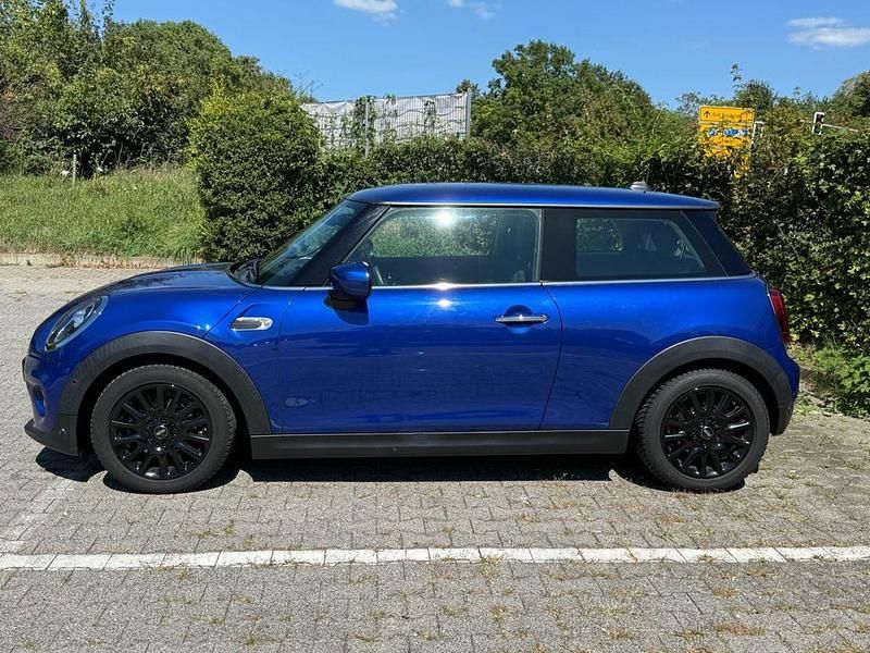 Blau Gebraucht 2020 Mini ONE Kleinwagen | 14.300 € (Guter Preis) - Bild 1/4