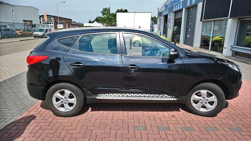 Gebraucht Hyundai ix35 Comfort 163 PS (119 kW) 2010 Schwarz SUV