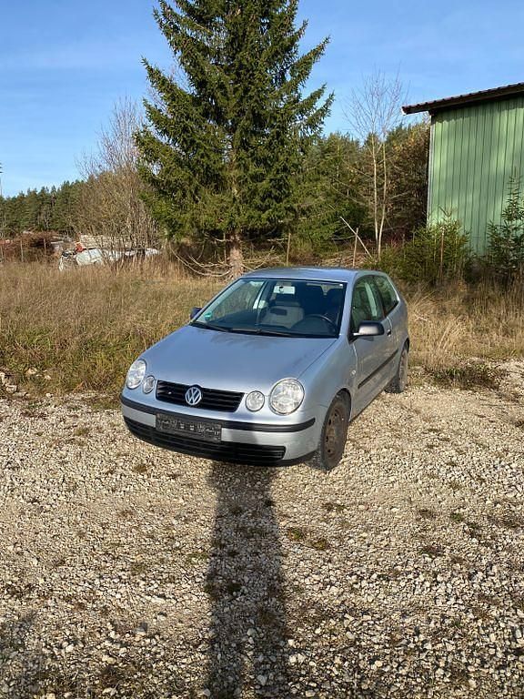Silber Gebraucht 2003 VW Polo Basis Limousine | 650 € (Superpreis) - Bild 1/4