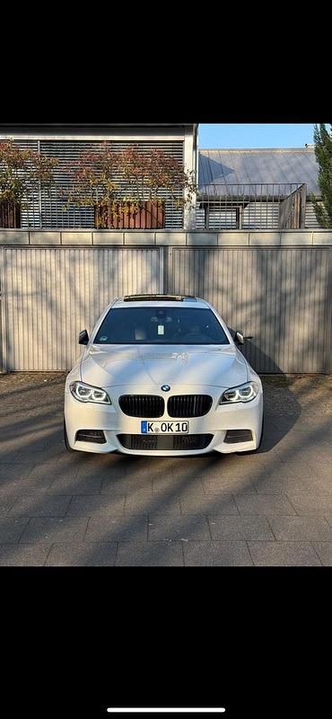 Weiß Gebraucht 2014 BMW M550 Sport Line Limousine | 18.800 € (Teuer) - Bild 1/4