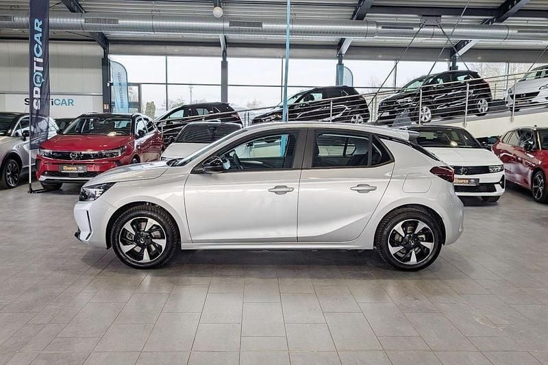 Używany Opel Corsa-e Edition 100 kW (136 KM) 2023 Srebrny Hatchback