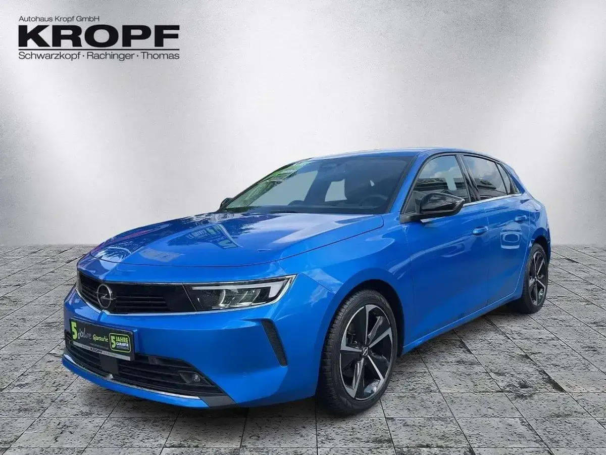 Gebraucht Opel Astra Elegance 110 PS (80 kW) 2023 Kobalt blau/vertigo blau Limousine
