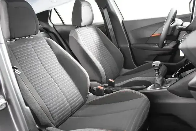 Gebraucht Peugeot 2008 Active 101 PS (74 kW) 2023 Grau SUV